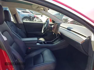 2019 Tesla Model 3 Mid Range с VIN 5YJ3E1EA7KF396485, выставлен на аукционе IAAI как лот 41999619 с пробегом 48 090 миль миль и . История ставок и продаж доступна на DreamBid. Изображение 5.