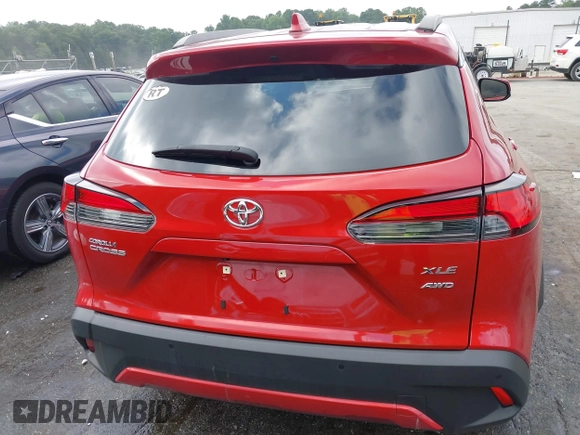 2022 Toyota Corolla Cross XLE z VIN 7MUEAABG0NV030757, wystawiony jako IAAI lot #42597979 z przebiegiem 20 172 mil mil oraz . Historia ofert i sprzedaży dostępna na DreamBid. Obrazek 16.