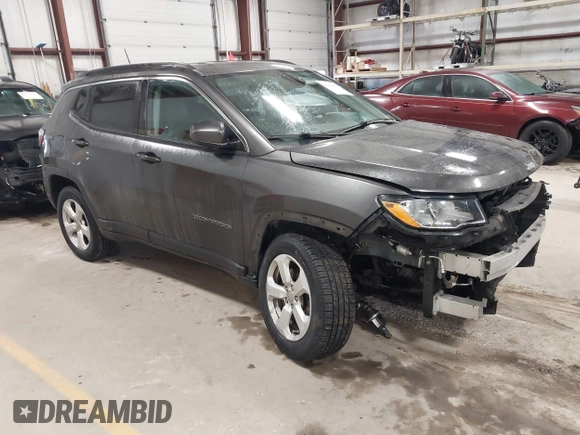2018 Jeep Compass Latitude z VIN 3C4NJDBB8JT202632, wystawiony jako IAAI lot #41650505 z przebiegiem 118 777 mil mil oraz . Historia ofert i sprzedaży dostępna na DreamBid. Obrazek 1.