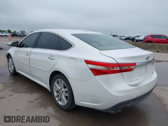 2014 Toyota Avalon Limited z VIN 4T1BK1EB6EU098479, wystawiony jako IAAI lot #42171736 z przebiegiem 92 290 mil mil oraz . Historia ofert i sprzedaży dostępna na DreamBid. Obrazek 3.