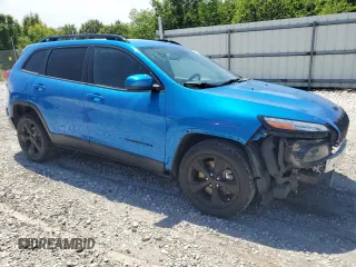 2018 Jeep Cherokee Latitude z VIN 1C4PJLCX0JD551741, wystawiony jako Copart lot #55034085 z przebiegiem 80 248 mil mil oraz Szkoda całkowita • Salvage title. Historia ofert i sprzedaży dostępna na DreamBid. Obrazek 4.