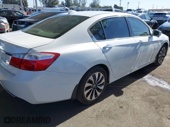 2015 Honda Accord EX-L с VIN 1HGCR6F55FA004767, выставлен на аукционе IAAI как лот 41312588 с пробегом 226 583 миль миль и . История ставок и продаж доступна на DreamBid. Изображение 4.