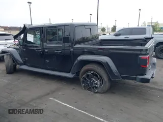2023 Jeep Gladiator Overland с VIN 1C6HJTFG1PL562849, выставлен на аукционе IAAI как лот 42076164 с пробегом 24 942 миль миль и . История ставок и продаж доступна на DreamBid. Изображение 15.
