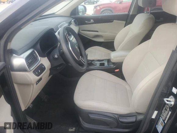 2020 Kia Sorento LX with VIN 5XYPG4A38LG684529, listed as a Copart auction lot 89009425 with 65,338 mi miles and Clean Title. Bid and sale history available at carsss.com. Image 7.