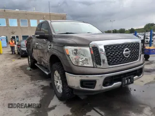 2017 Nissan Titan S z VIN 1N6AA1CJ2HN553031, wystawiony jako Copart lot #59764065 z przebiegiem 148 012 mil mil oraz Szkoda całkowita • Salvage title. Historia ofert i sprzedaży dostępna na DreamBid. Obrazek 13.