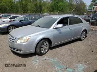 2005 Toyota Avalon XL with VIN 4T1BK36B75U032310, listed as a Copart auction lot 53613815 with 212,671 mi miles and Salvage Title. Bid and sale history available at carsss.com. Image 1.