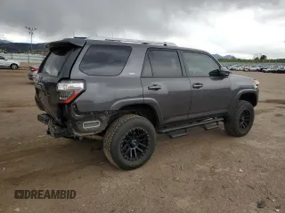 2018 Toyota 4Runner SR5 z VIN JTEBU5JR0J5542125, wystawiony jako Copart lot #57633255 z przebiegiem 45 474 mil mil oraz Szkoda całkowita • Salvage title. Historia ofert i sprzedaży dostępna na DreamBid. Obrazek 3.