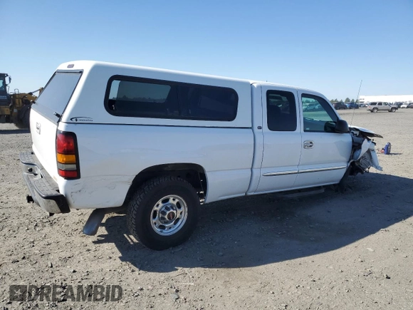 2005 GMC Sierra 1500 with VIN 1GTHC29215E161722, listed as a Copart auction lot 53283965 with 112,857 mi miles and Salvage Title. Bid and sale history available at DreamBid. Image 3.