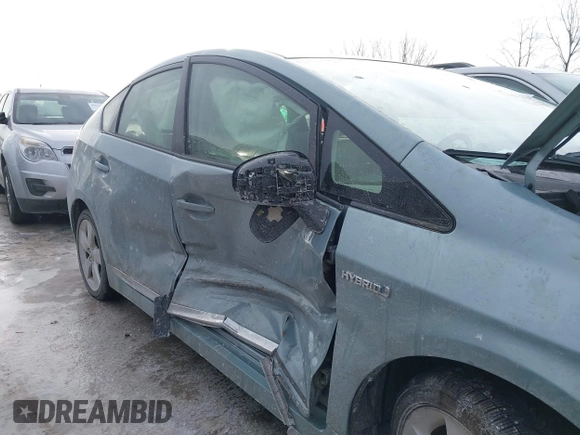 2013 Toyota Prius One with VIN JTDKN3DU2D5675687, listed as a IAAI auction lot 41639740 with 68,741 mi miles and . Bid and sale history available at DreamBid. Image 6.