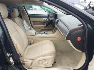 2010 Jaguar XF Supercharged with VIN SAJWA0HE8AMR78233, listed as a IAAI auction lot 41658411 with 69,158 mi miles. Bid and sale history available at carsss.com. Image 5.