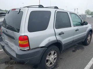 2002 Ford Escape XLT Choice с VIN 1FMYU04192KC73886, выставлен на аукционе IAAI как лот 42279042 с пробегом 187 533 миль миль и . История ставок и продаж доступна на DreamBid. Изображение 4.