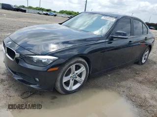 2014 BMW 3 Series 320i with VIN WBA3B1C56EK131723, listed as a Copart auction lot 54686025 with 95,105 mi miles and Salvage title. Bid and sale history available at DreamBid. Image 1.