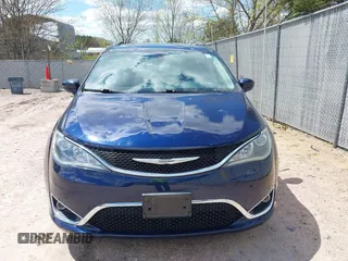 2017 Chrysler Pacifica Touring L with VIN 2C4RC1BG7HR514864, listed as a IAAI auction lot 42187845 with 86,774 mi miles and . Bid and sale history available at DreamBid. Image 12.