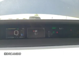 2016 Toyota Prius Four z VIN JTDKARFU0G3500883, wystawiony jako Copart lot #55211615 z przebiegiem 117 528 mil mil oraz Czysty tytuł • Clean title. Historia ofert i sprzedaży dostępna na DreamBid. Obrazek 9.