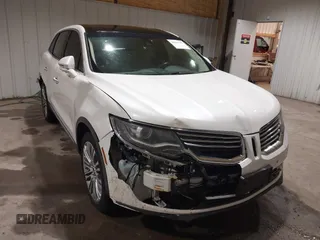 2017 Lincoln MKX Reserve with VIN 2LMPJ8LR6HBL18719, listed as a IAAI auction lot 41930157 with 194,540 mi miles and . Bid and sale history available at DreamBid. Image 1.