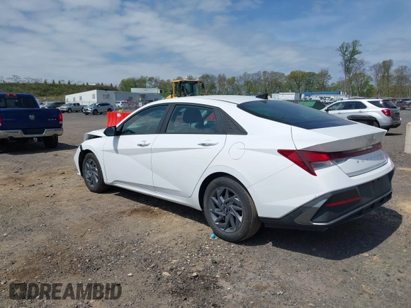 2024 Hyundai Elantra SEL with VIN KMHLM4DG5RU641629, listed as a IAAI auction lot 42137743 with 34,881 mi miles and . Bid and sale history available at DreamBid. Image 3.