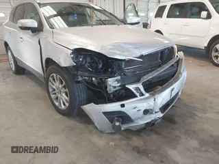 2010 Volvo XC60 3.0T z VIN YV4992DZ6A2032861, wystawiony jako IAAI lot #41348219 z przebiegiem 136 749 mil mil oraz . Historia ofert i sprzedaży dostępna na DreamBid. Obrazek 6.