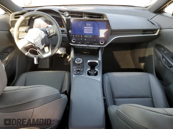 2023 Lexus RZ 450e Premium z VIN JTJAAAAB2PA007458, wystawiony jako Copart lot #47473275 z przebiegiem 6 041 mil mil oraz Szkoda całkowita • Salvage title. Historia ofert i sprzedaży dostępna na DreamBid. Obrazek 8.
