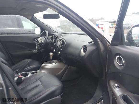 2012 Nissan Juke SL with VIN JN8AF5MR3CT102358, listed as a IAAI auction lot 41193524 with 88,663 mi miles. Bid and sale history available at carsss.com. Image 5.