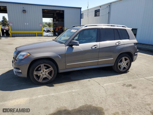 2014 Mercedes-Benz GLK-Class GLK 250 BlueTEC with VIN WDCGG0EB1EG256354, listed as a Copart auction lot 52910805 with 135,038 mi miles and Salvage Title. Bid and sale history available at carsss.com. Image 1.