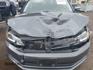 2016 Volkswagen Jetta Sedan 1.8T SEL with VIN 3VWL17AJ4GM331002, listed as a IAAI auction lot 41939962 with 40,344 mi miles. Bid and sale history available at carsss.com. Image 6.