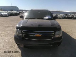 2012 Chevrolet Suburban LT with VIN 1GNSCJE07CR273166, listed as a IAAI auction lot 41782587 with 271,456 mi miles. Bid and sale history available at carsss.com. Image 13.