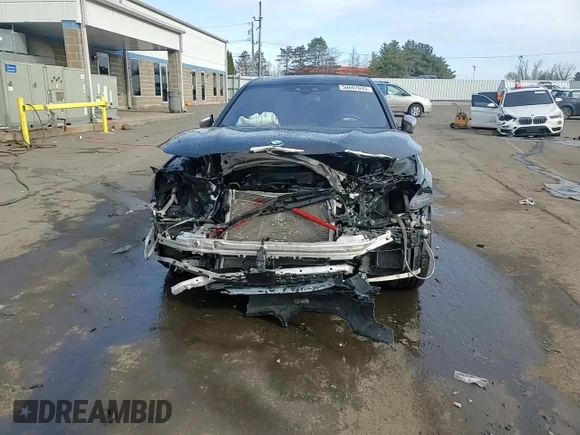 2017 BMW 7 Series with VIN WBA7H6C32HG614368, listed as a Copart auction lot 50607035 with 69,567 mi miles and Salvage title. Bid and sale history available at DreamBid. Image 14.