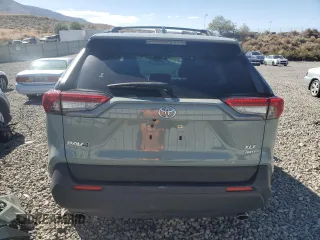 2021 Toyota RAV4 XLE Premium with VIN JTMA1RFV4MD070219, listed as a Copart auction lot 69473604 with 39,914 mi miles and Salvage title. Bid and sale history available at DreamBid. Image 6.
