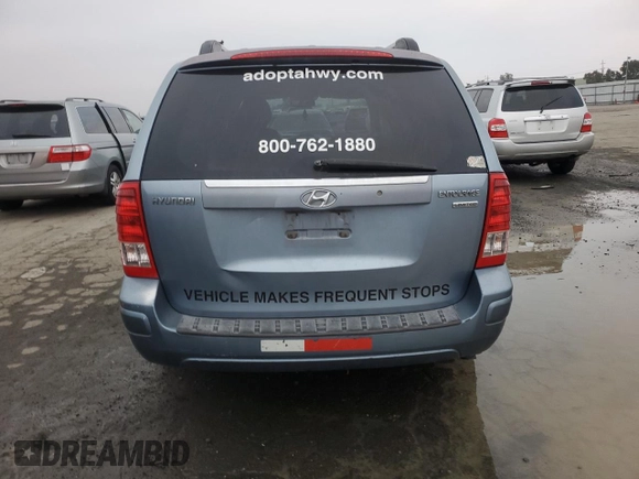 2007 Hyundai Entourage GLS z VIN KNDMC233976013282, wystawiony jako Copart lot #85954684 z przebiegiem 273 423 mil mil oraz Czysty tytuł • Clean title. Historia ofert i sprzedaży dostępna na DreamBid. Obrazek 6.
