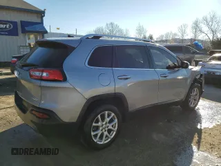 2015 Jeep Cherokee Latitude with VIN 1C4PJLCB3FW565942, listed as a Copart auction lot 46347345 with 188,038 mi miles and Non Repairable. Bid and sale history available at carsss.com. Image 3.