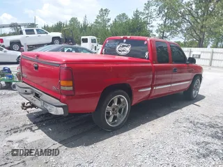 2000 GMC Sierra 1500 SLE z VIN 2GTEC19TXY1234274, wystawiony jako IAAI lot #42339947 z przebiegiem 364 902 mil mil oraz . Historia ofert i sprzedaży dostępna na DreamBid. Obrazek 4.