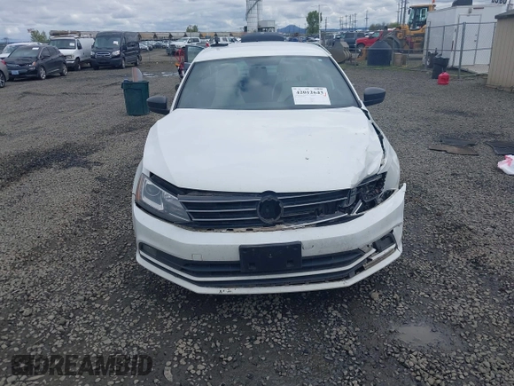 2016 Volkswagen Jetta Sport z VIN 3VWD17AJ3GM216976, wystawiony jako IAAI lot #42012643 z przebiegiem 145 795 mil mil oraz . Historia ofert i sprzedaży dostępna na DreamBid. Obrazek 12.