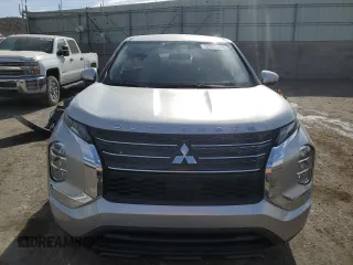 2024 Mitsubishi Outlander ES z VIN JA4J3UA84RZ056047, wystawiony jako Copart lot #50905715 z przebiegiem 24 714 mil mil oraz Szkoda całkowita • Salvage title. Historia ofert i sprzedaży dostępna na DreamBid. Obrazek 5.