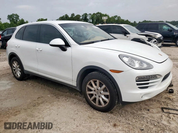 2014 Porsche Cayenne with VIN WP1AA2A28ELA04055, listed as a Copart auction lot 64101735 with 113,885 mi miles and Clean title. Bid and sale history available at DreamBid. Image 4.