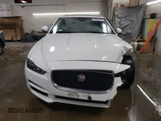 2019 Jaguar XE 25t Premium with VIN SAJAJ4FX0KCP51647, listed as a Copart auction lot 43606485 with 58,354 mi miles and Salvage Title. Bid and sale history available at carsss.com. Image 5.