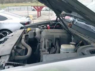 2008 Chevrolet Avalanche LTZ с VIN 3GNFK12378G166886, выставлен на аукционе IAAI как лот 41861844 с пробегом 175 075 миль миль и . История ставок и продаж доступна на DreamBid. Изображение 19.