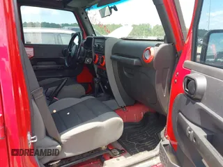 2007 Jeep Wrangler Unlimited X with VIN 1J4GA39107L187817, listed as a IAAI auction lot 42552732 with 149,702 mi miles and . Bid and sale history available at DreamBid. Image 5.
