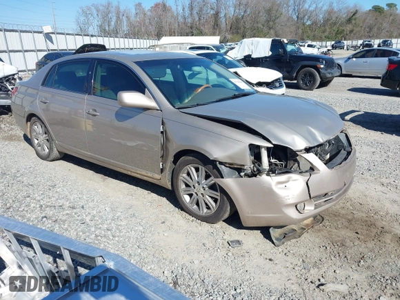 2006 Toyota Avalon XL with VIN 4T1BK36B46U148453, listed as a IAAI auction lot 41740381 with 124,579 mi miles. Bid and sale history available at carsss.com. Image 1.
