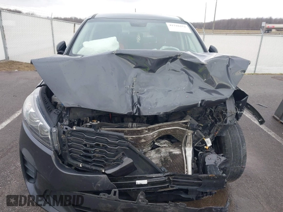 2019 Kia Sorento L with VIN 5XYPG4A32KG510776, listed as a IAAI auction lot 41716252 with 129,725 mi miles and . Bid and sale history available at carsss.com. Image 10.