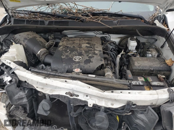 2018 Toyota Sequoia SR5 with VIN 5TDZY5G14JS071471, listed as a Copart auction lot 44165055 with 121,063 mi miles and Salvage Title. Bid and sale history available at carsss.com. Image 13.