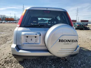 2001 Honda CR-V SE with VIN JHLRD18731C052891, listed as a Copart auction lot 47385895 with 122,108 mi miles and Salvage Title. Bid and sale history available at carsss.com. Image 6.