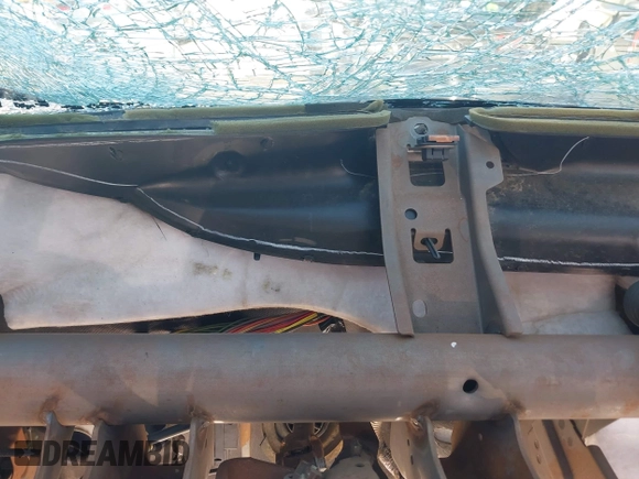 2005 Ford F-350 с VIN 1FDSW34P05EC95736, выставлен на аукционе IAAI как лот 41988078 с пробегом Не указан миль и . История ставок и продаж доступна на DreamBid. Изображение 14.