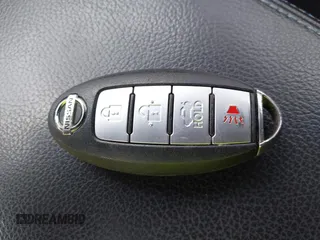 2017 Nissan Altima SL z VIN 1N4AL3AP8HC250708, wystawiony jako IAAI lot #42430919 z przebiegiem 170 759 mil mil oraz . Historia ofert i sprzedaży dostępna na DreamBid. Obrazek 11.