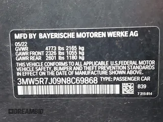 2022 BMW 3 Series 330i xDrive with VIN 3MW5R7J09N8C69868, listed as a IAAI auction lot 41462538 with 1 mi miles. Bid and sale history available at carsss.com. Image 9.