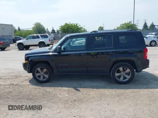 2017 Jeep Patriot Sport z VIN 1C4NJRBB8HD109011, wystawiony jako IAAI lot #42469681 z przebiegiem 207 521 mil mil oraz . Historia ofert i sprzedaży dostępna na DreamBid. Obrazek 14.
