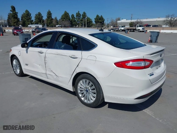 2013 Ford Fusion Energi Titanium with VIN 3FA6P0SU3DR273676, listed as a IAAI auction lot 41777822 with 189,283 mi miles. Bid and sale history available at carsss.com. Image 3.