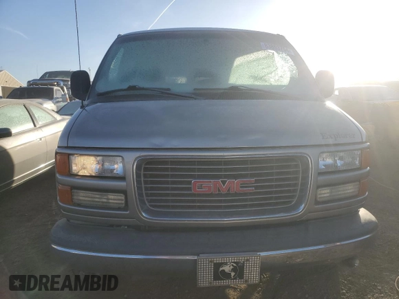 2001 GMC Savana Cargo Van YF7 Upfitter with VIN 1GDFG15R211193066, listed as a Copart auction lot 83853754 with 185,793 mi miles and Salvage Title. Bid and sale history available at carsss.com. Image 5.