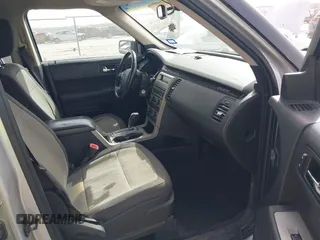 2011 Ford Flex SE with VIN 2FMGK5BC2BBD23332, listed as a IAAI auction lot 41733455 with 204,104 mi miles. Bid and sale history available at carsss.com. Image 5.