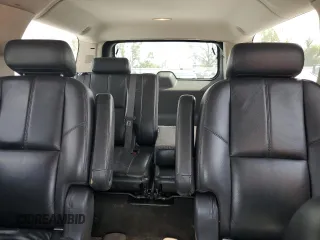 2007 GMC Yukon XL SLT with VIN 1GKFC16057R391722, listed as a Copart auction lot 53996305 with 259,882 mi miles and Clean Title. Bid and sale history available at carsss.com. Image 10.