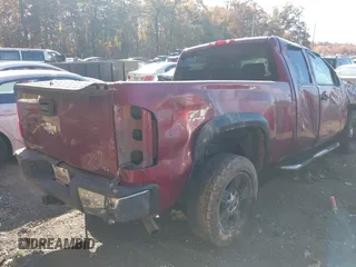 2007 Chevrolet Silverado 1500 LT w/1LT with VIN 1GCEK19J57Z531170, listed as a IAAI auction lot 38915638 with 146,834 mi miles. Bid and sale history available at carsss.com. Image 4.